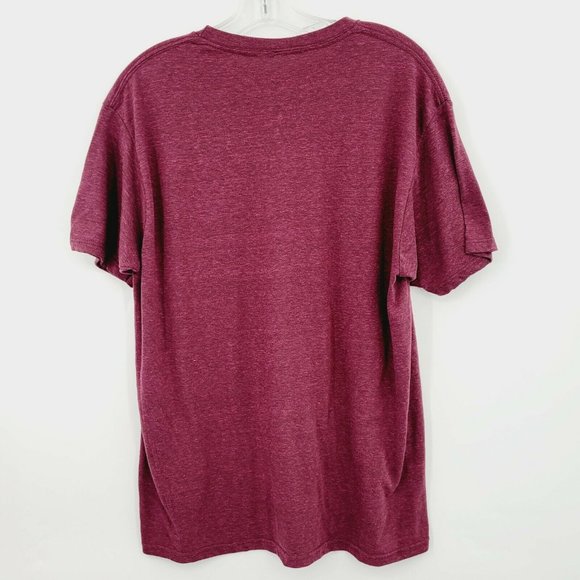 Men's Fender Short Sleeve Graphic Tee Maroon Size XL Crewneck Lightweight Basic - Picture 3 of 5
